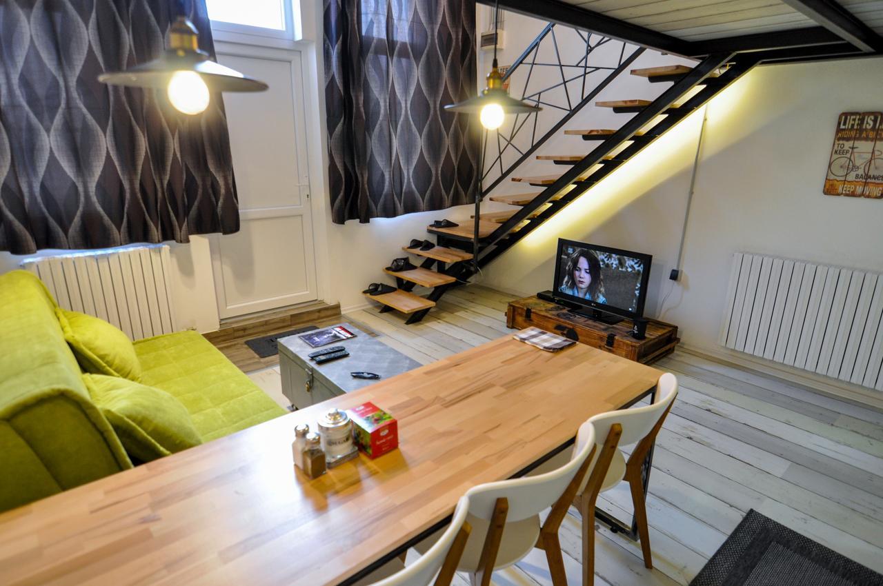 Old Town Studio Loft Apartment Sarajevo Ngoại thất bức ảnh